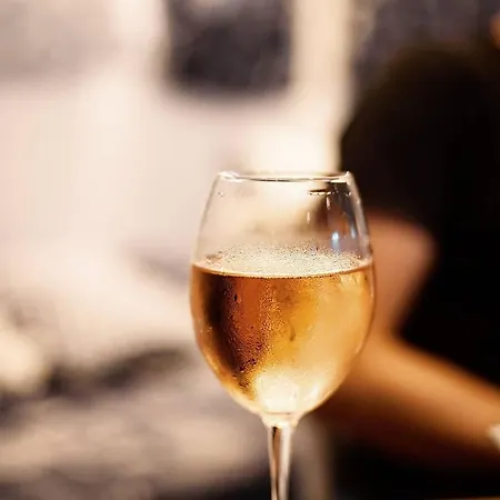 Livia Boutique Равда