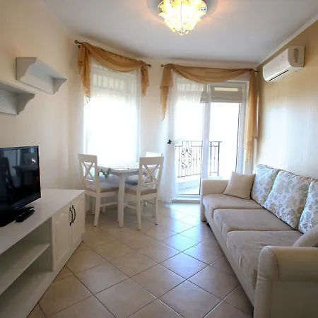 Livia Boutique Апарт-отель 4*