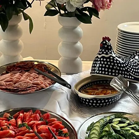 Livia Boutique شقة فندقية 4*