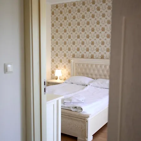 Livia Boutique Равда