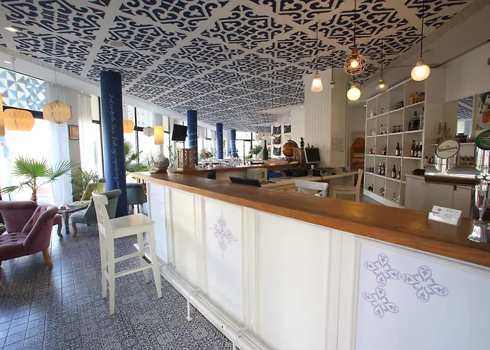 Livia Boutique Равда