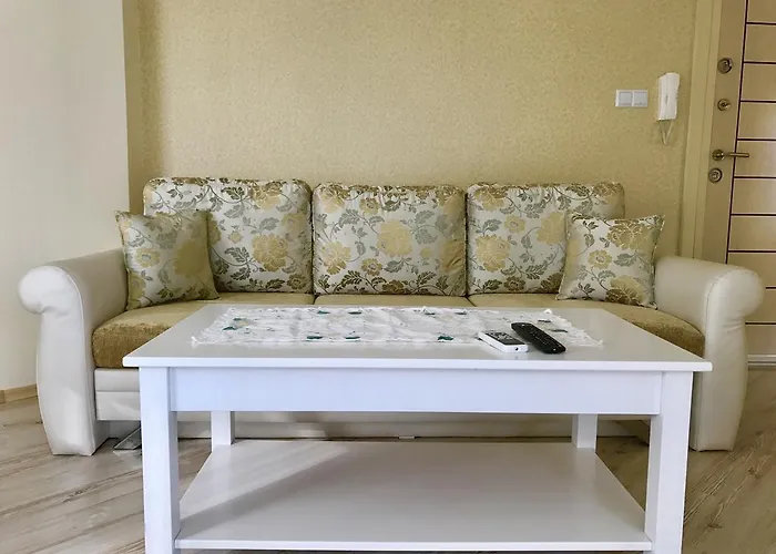 Livia Boutique Равда